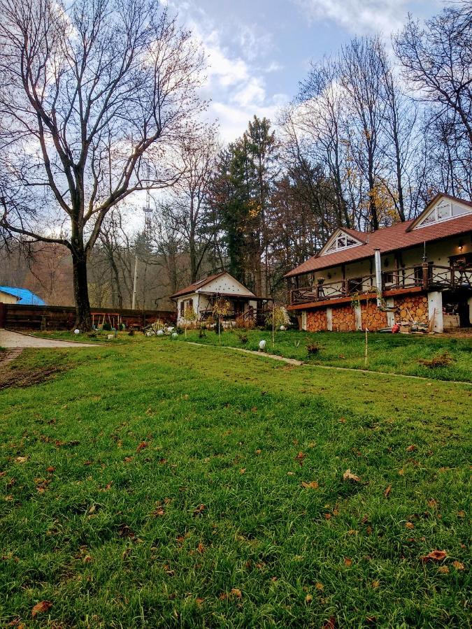 Panorama Hotel&SPA Chernivtsi Exterior foto